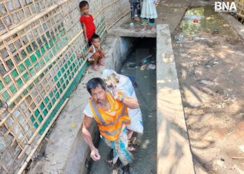 Rohingya Refugee Camps Struggle with Mounting Garbage Crisis in Cox’s Bazar