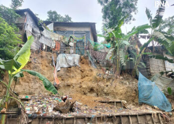 Overnight Rain Damages Shelters in Rohingya Refugee Camps, Raising Fears of Landslides