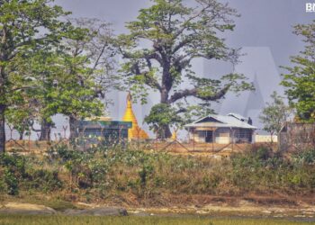 Three Injured in Myanmar Military Airstrike on Angu Maw, Rathedaung Township